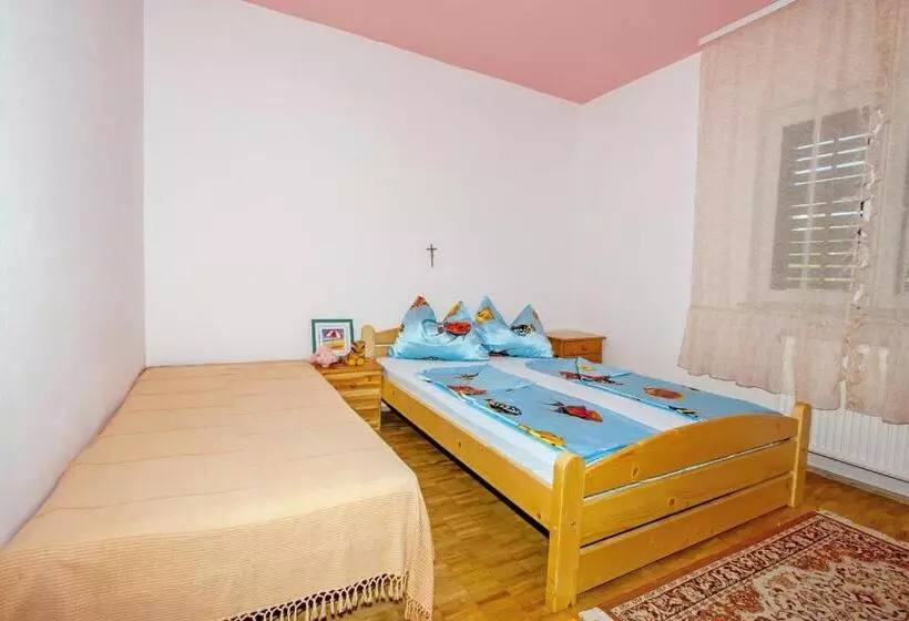 Apartment Josip