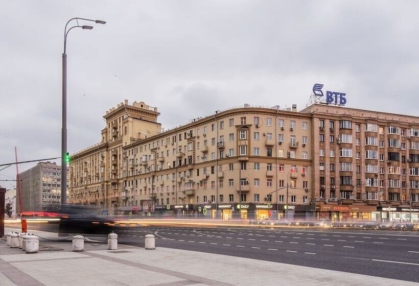 Gm Apartment Smolenskaya Sennaya 27