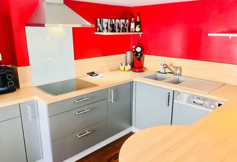 Cœur De Ville   Climatisé, Rénové & Wifi   Grand T2   La Loge D Aristide