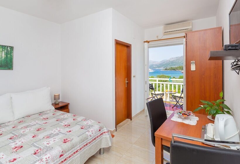 بنسيون Apartments Elica