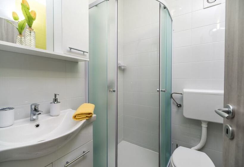 بنسيون Apartments Sunshine Home