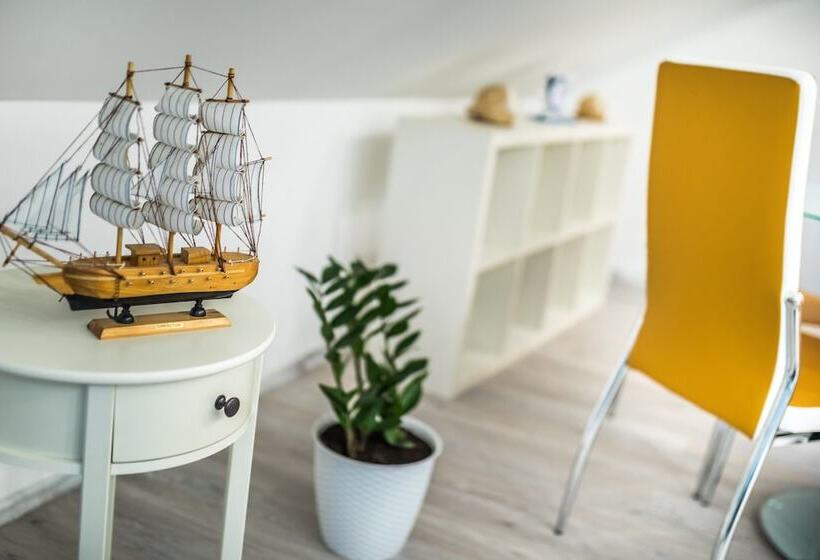 بنسيون Apartments Sunshine Home