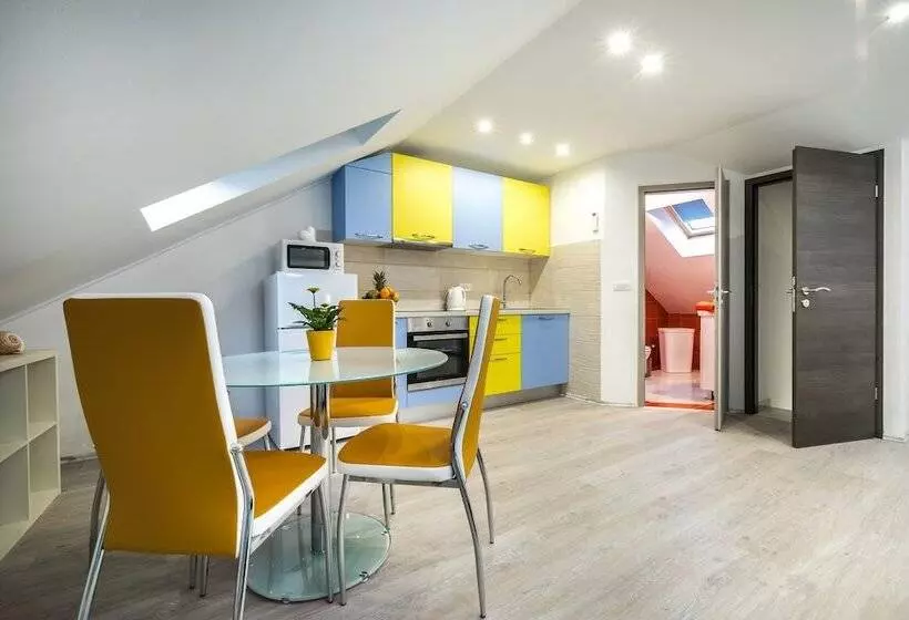 ペンション Apartments Sunshine Home