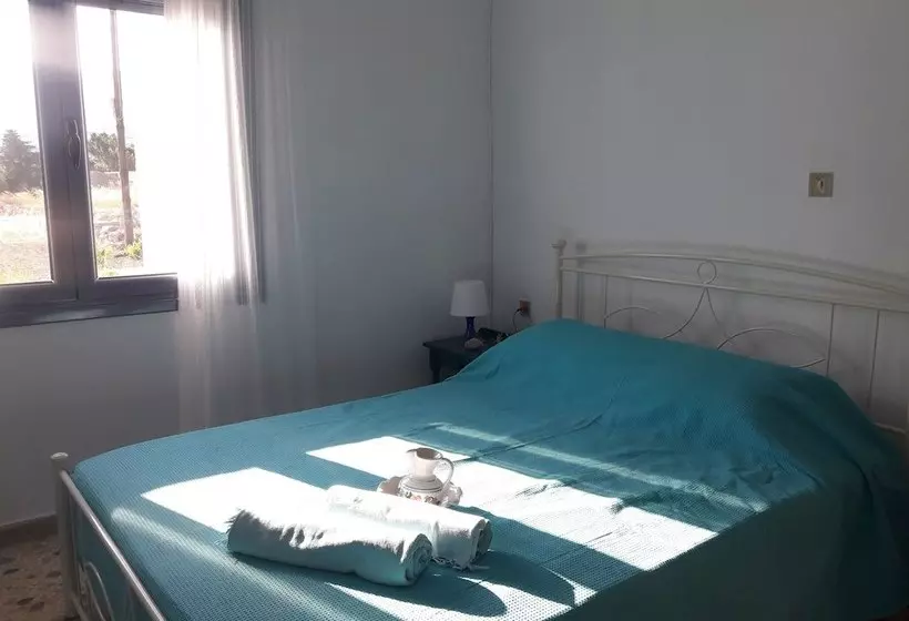 پانسیون House On The Wave