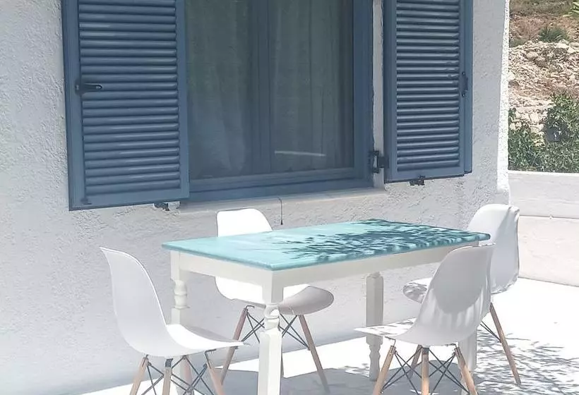 پانسیون House On The Wave