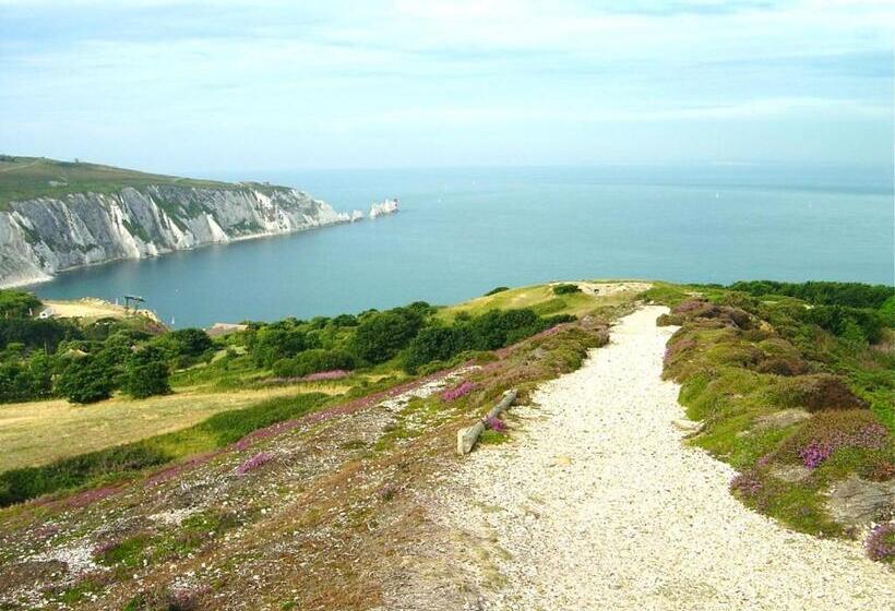 Promenade Apartment With Own Beach Hut