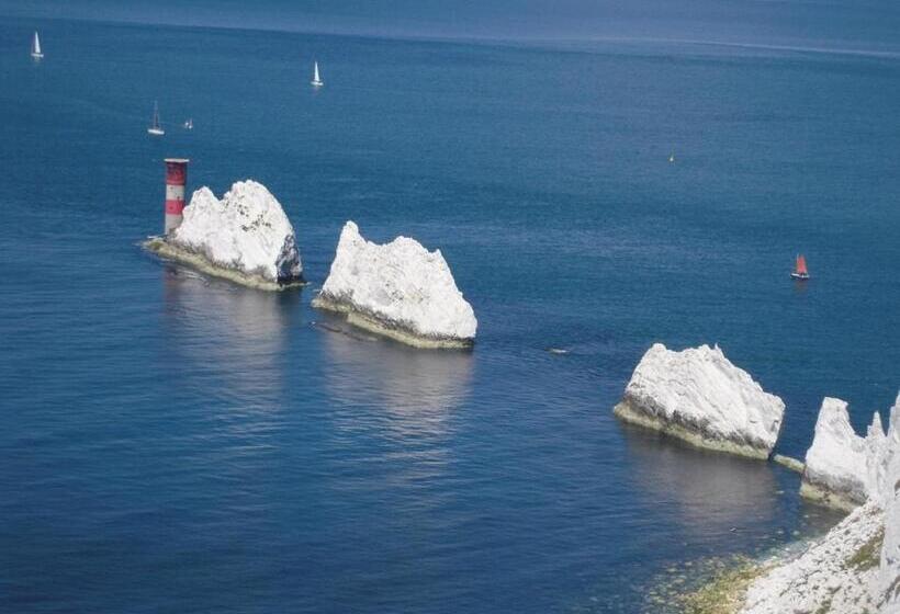 Promenade Apartment With Own Beach Hut