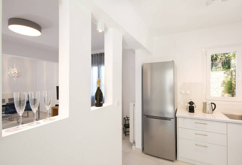 Seaview Luxurious Apartment Near Corfu Town   Adults Only By Konnect