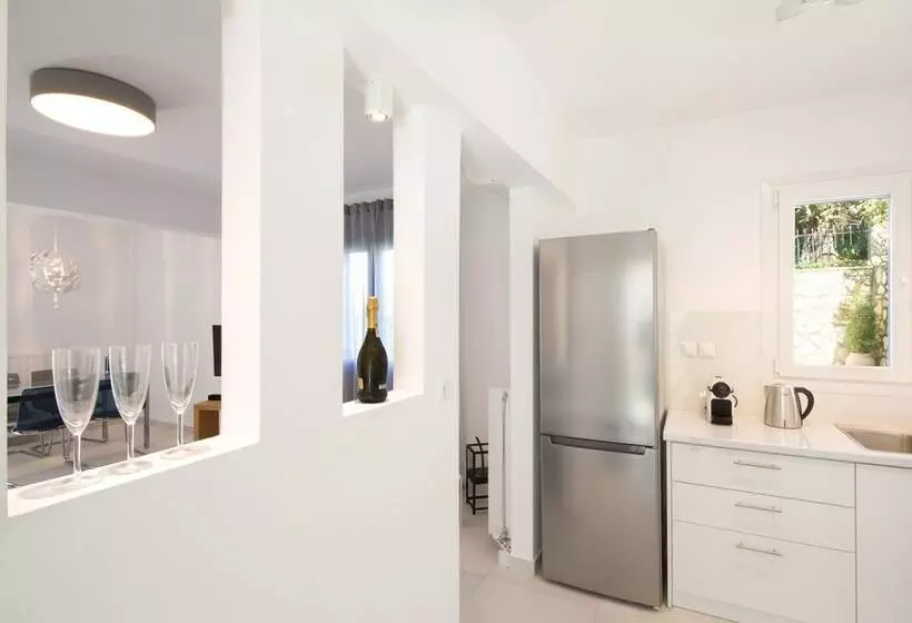 Seaview Luxurious Apartment Near Corfu Town   Adults Only By Konnect