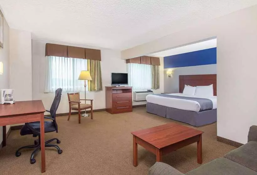 酒店 Baymont By Wyndham Dubuque