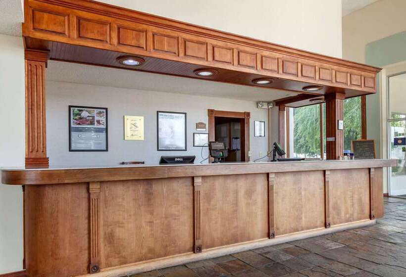 Отель Holiday Inn Ontario, An Ihg