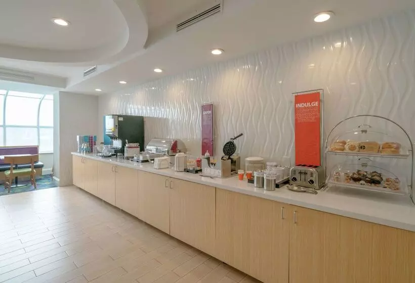 هتل Hampton Inn By Hilton Hopewell Fort Gregg Adams