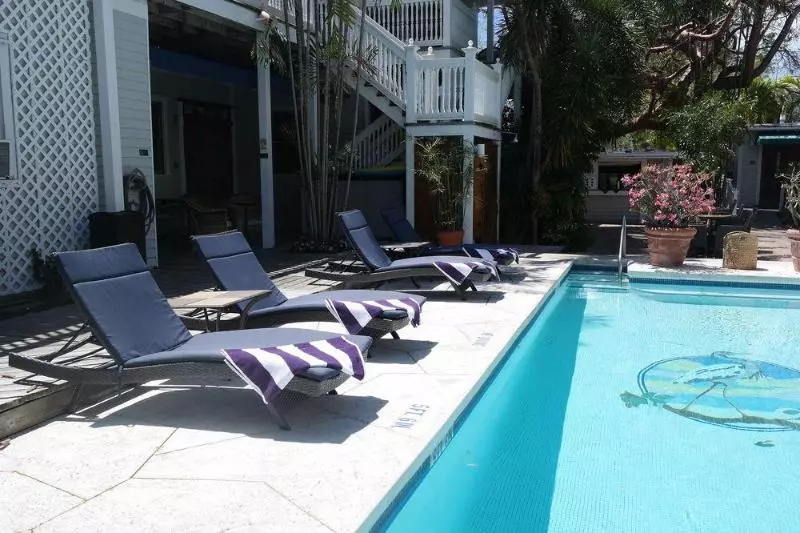 هتل Heron House Adult Only