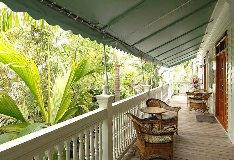 هتل Heron House Adult Only