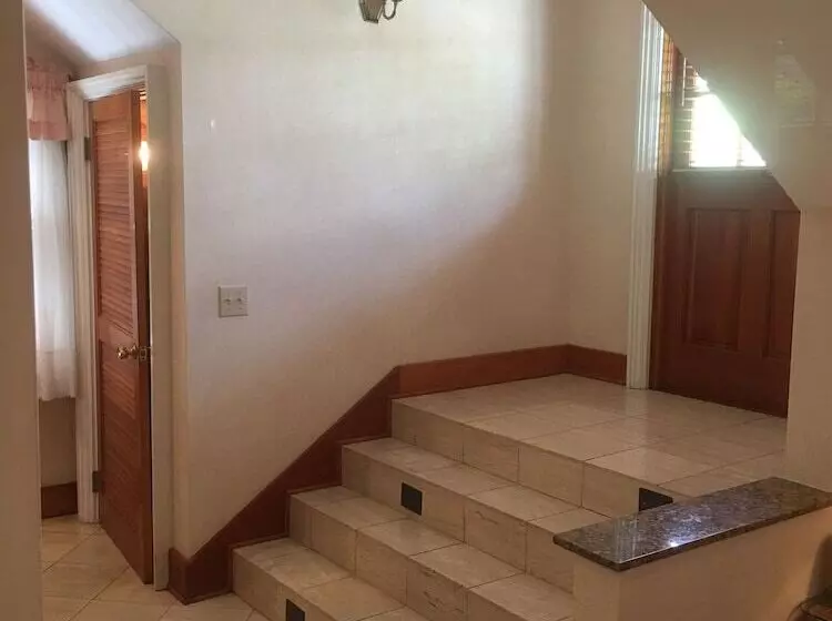 هتل Heron House Adult Only