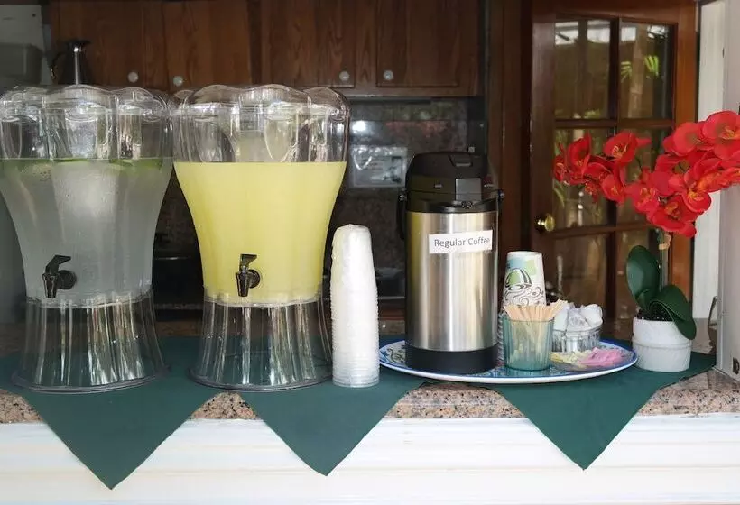 هتل Heron House Adult Only