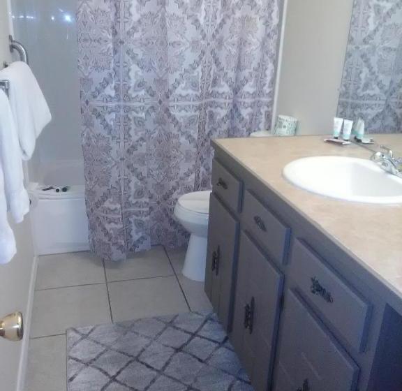 Отель Hidden Palms Resort & Condominiums