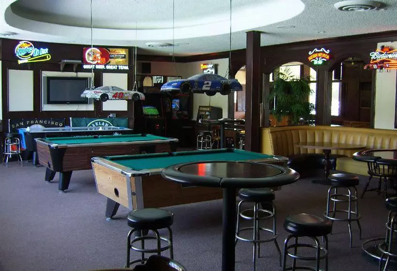 ホテル Hillsdale Inn