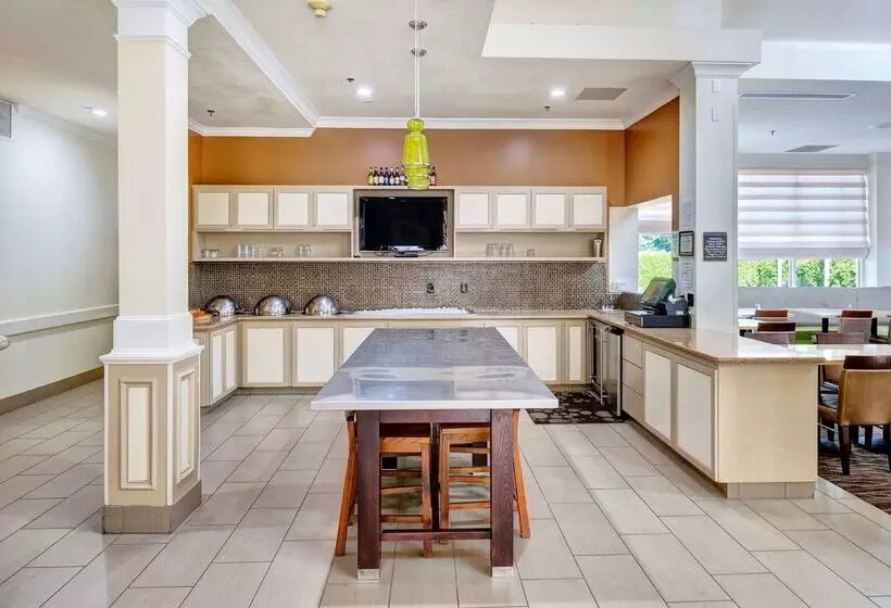 호텔 Hilton Garden Inn Portland Airport