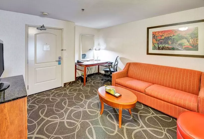 호텔 Hilton Garden Inn Portland Airport