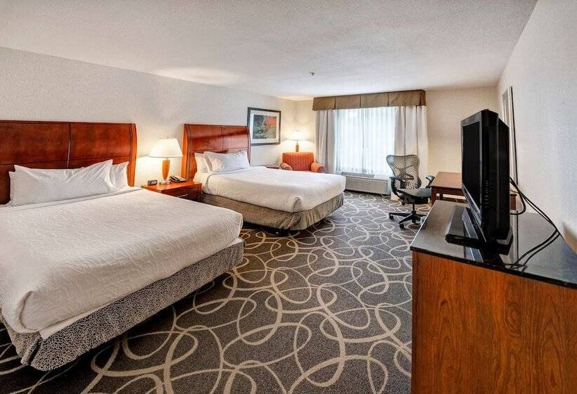 فندق Hilton Garden Inn Portland Airport