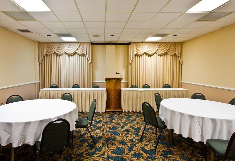 Отель Holiday Inn Port St. Lucie, An Ihg