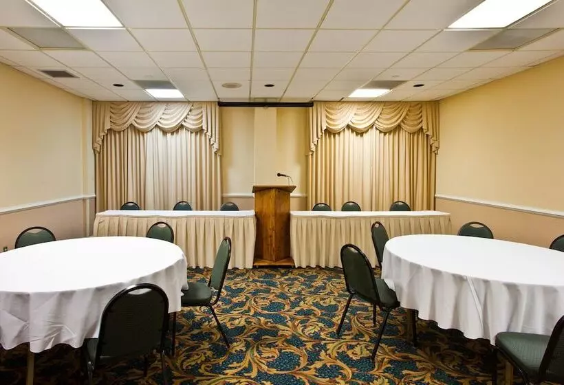 ホテル Holiday Inn Port St. Lucie, An Ihg