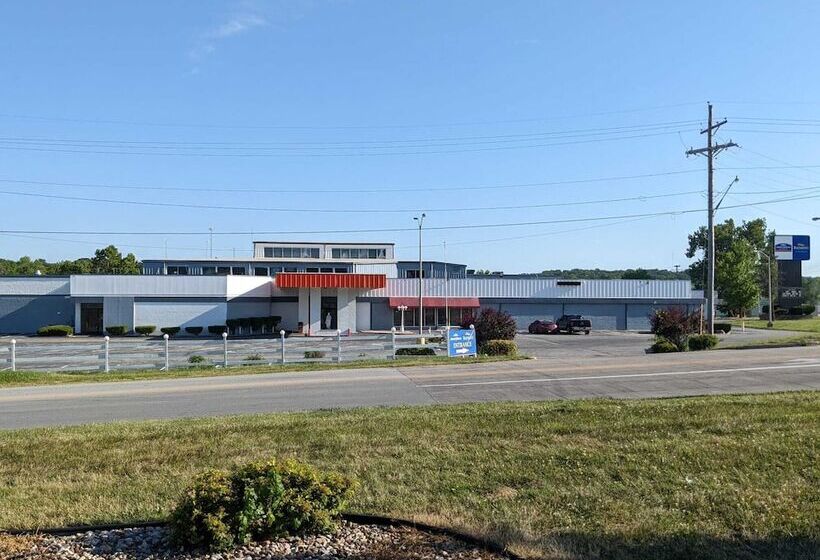 ホテル Howard Johnson by Wyndham Hannibal