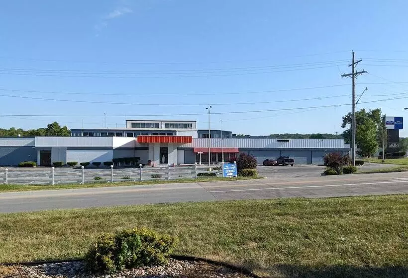 Отель Howard Johnson by Wyndham Hannibal