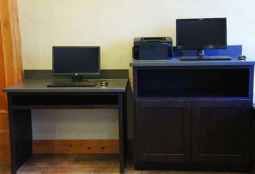 Otel Clarion Pointe Wenatchee