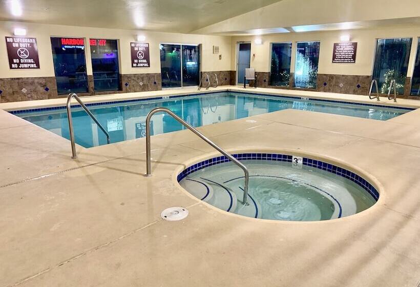 Otel Clarion Pointe Wenatchee