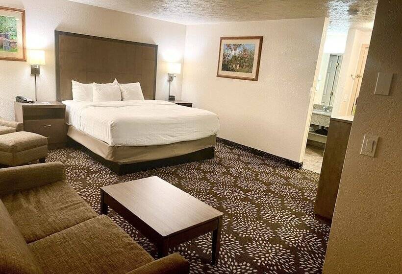 Otel Clarion Pointe Wenatchee