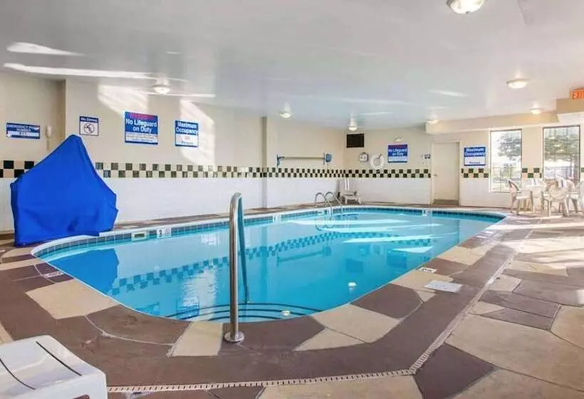 ホテル La Quinta Inn & Suites By Wyndham South Holland