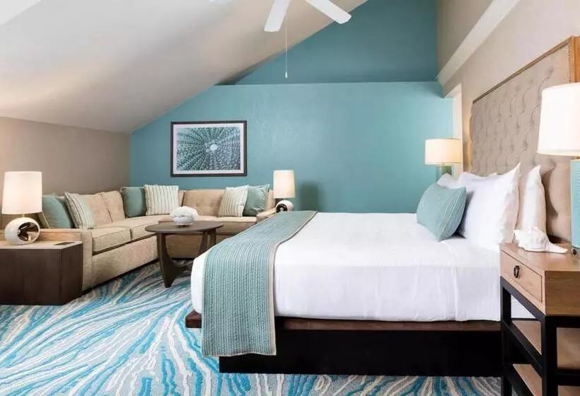 Opal Key Resort & Marina