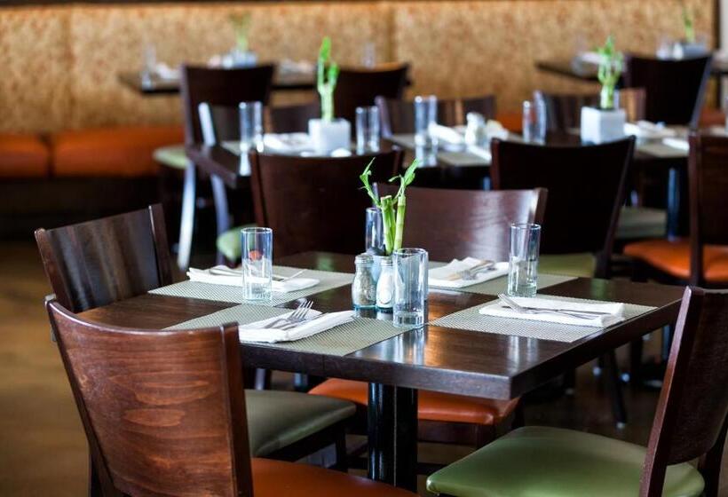 Opal Key Resort & Marina