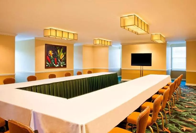 Opal Key Resort & Marina