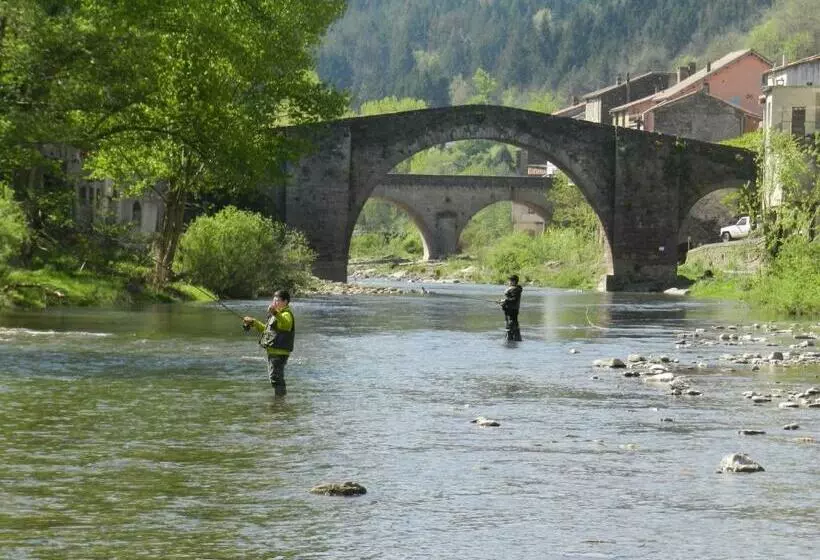 Les Hauts De Camarès