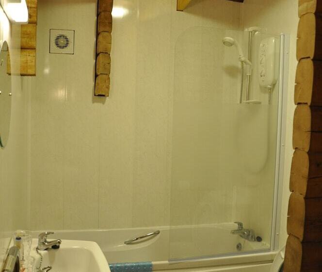 Country Retreats At Butterstone