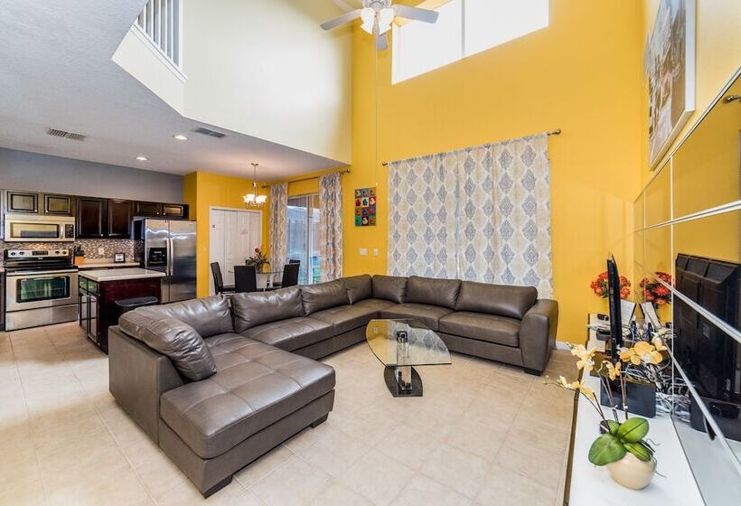 Emerald Island #1 7 Bed 6 Baths Villa