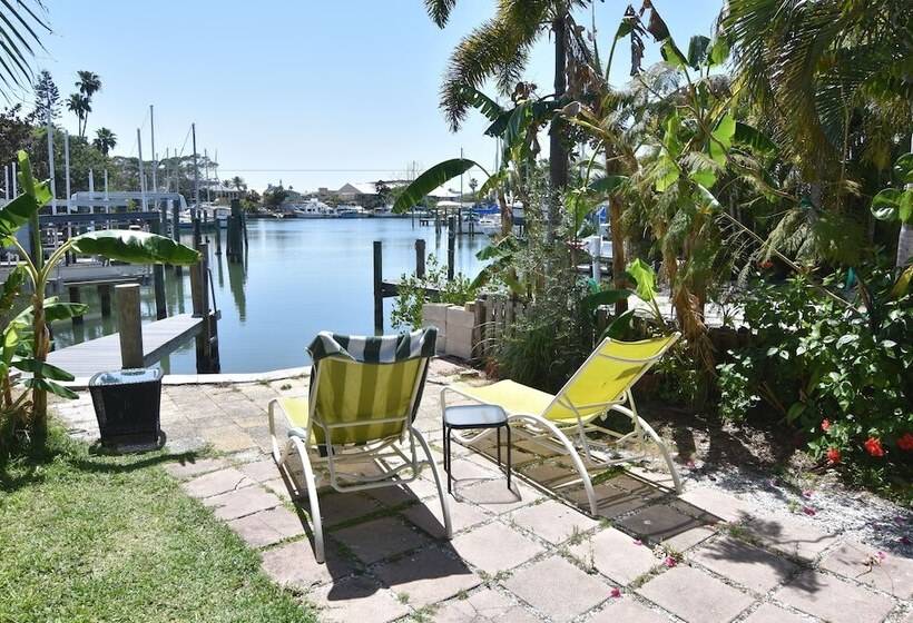 Oasis At John S Pass Madeira Beach