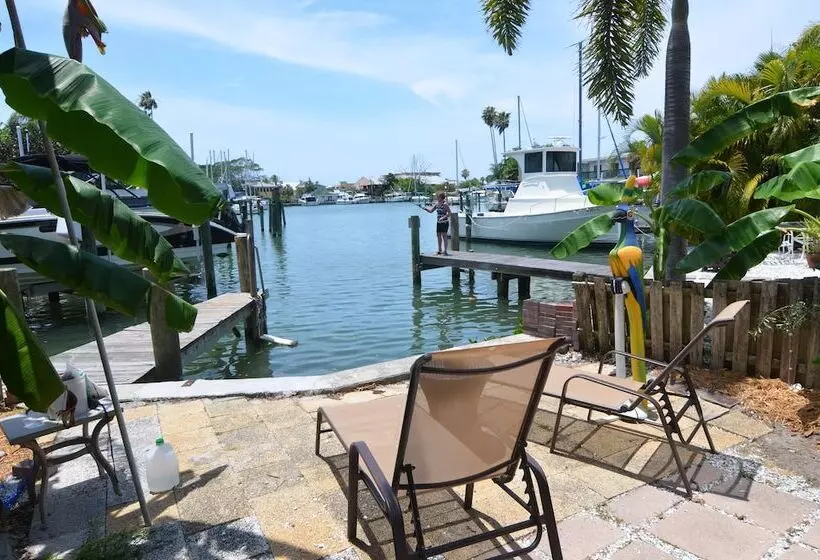 Oasis At John S Pass Madeira Beach