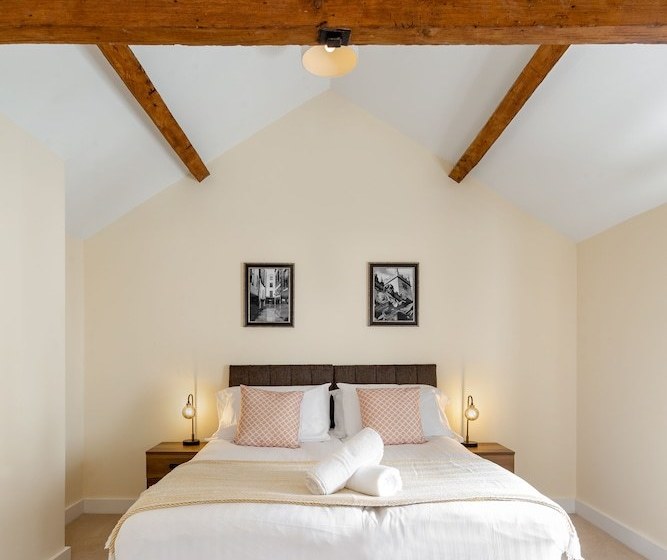 Suite On The High Street