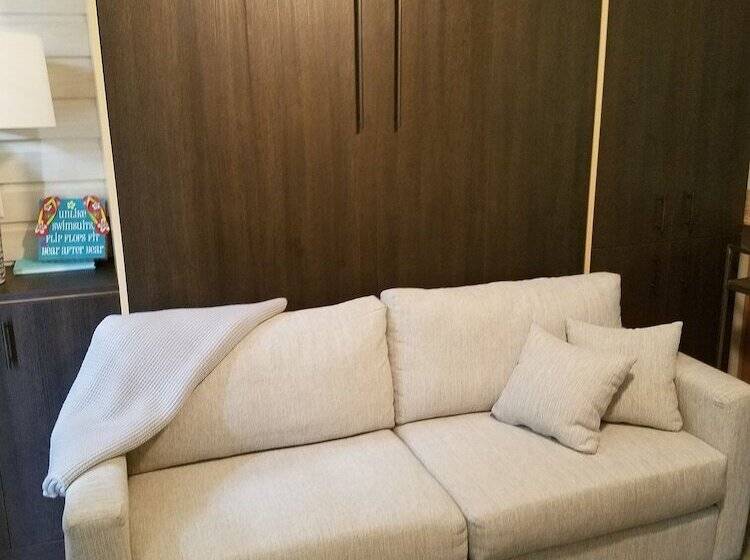 6west Beach Cottages