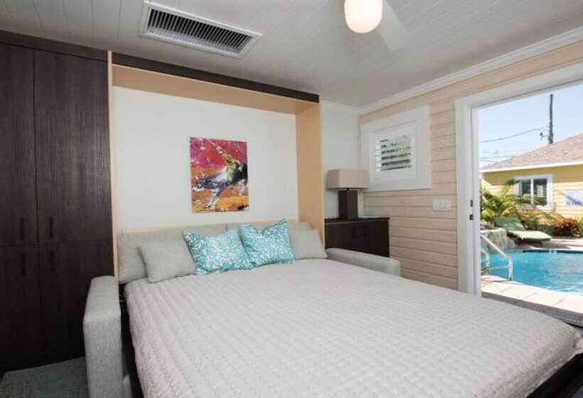 6west Beach Cottages