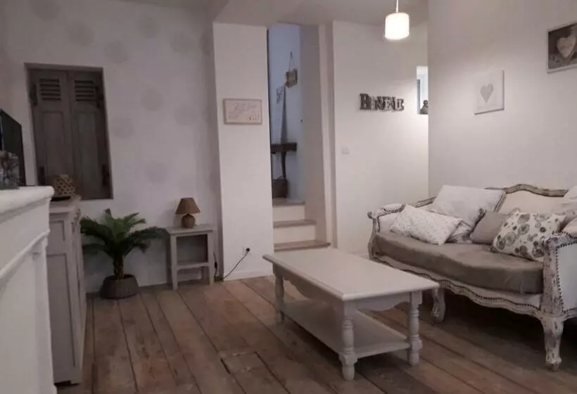 Appartement 2 Pièces Le 32 Bis