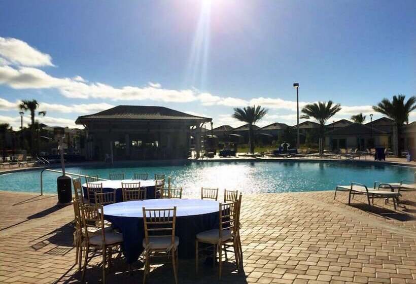 Champions Gate #6   The Retreat   8 Bed 5 Baths Villa