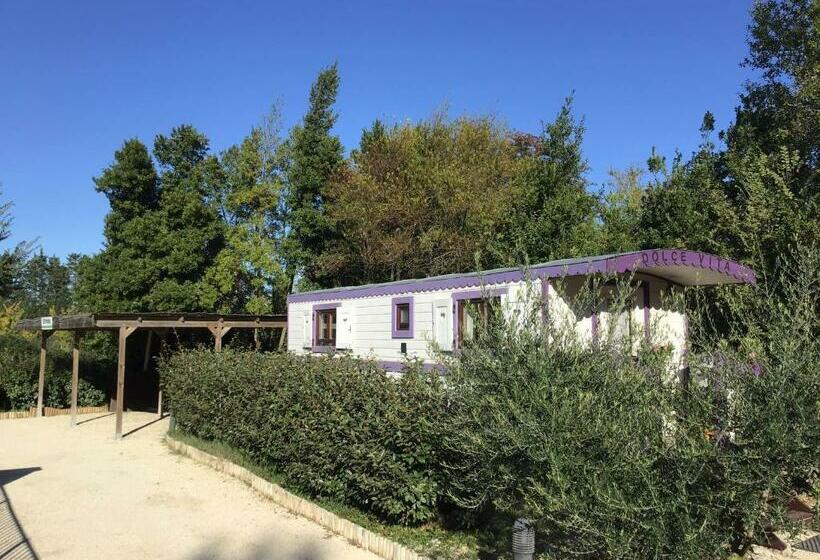 Отель Des Roulottes En Provence