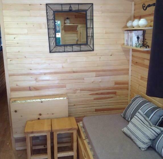 Отель Des Roulottes En Provence