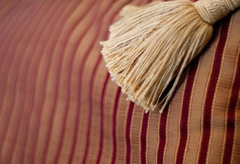 פנסיון Botley Town House