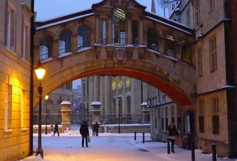 Majatalo Botley Town House